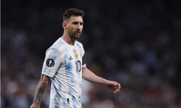 清明小长假首日火车票今开抢，假期出入境机票预订量增超两成